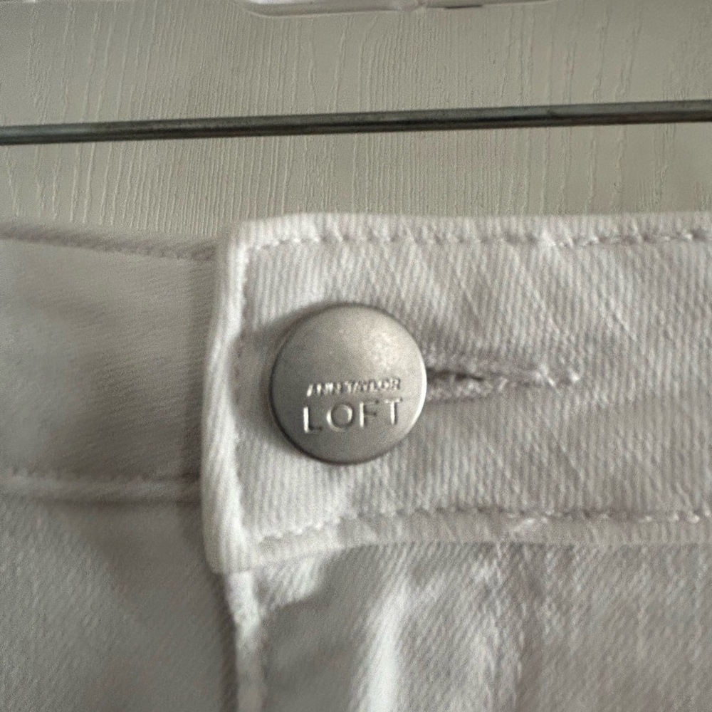 LOFT | Women's Curvy White High Waisted Skinny Jeans | Size 30/10P - Picture 2 of 11
